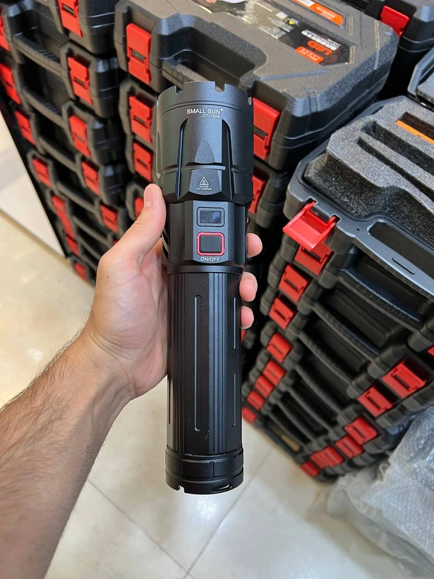 چراغ قوه زوم دار اسمال سان مدل ZY-T266